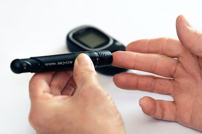 diabetes check photo